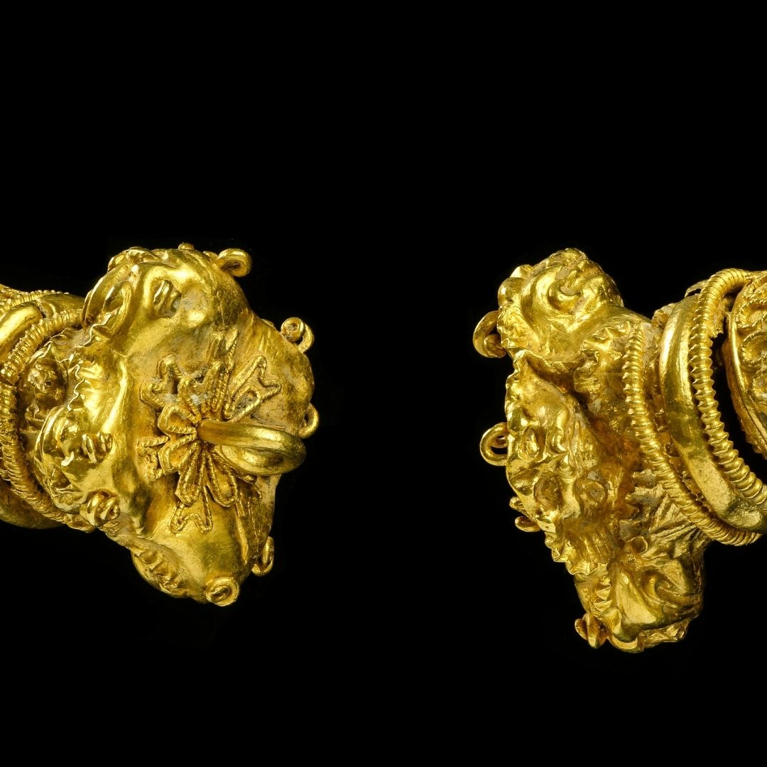 #Tota Italia Torquis in oro